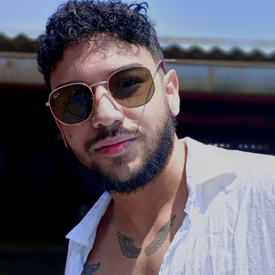 Tony Martínez