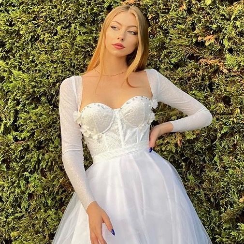 Elenoire Casanova🪡🧵