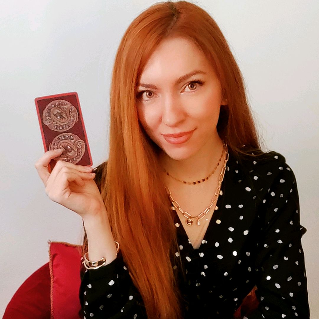 Элеви Мур  ЭльвираТАРО ГАДАНИЕ