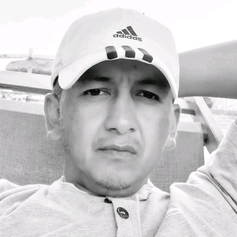 Freddy Salinas 😎 plural