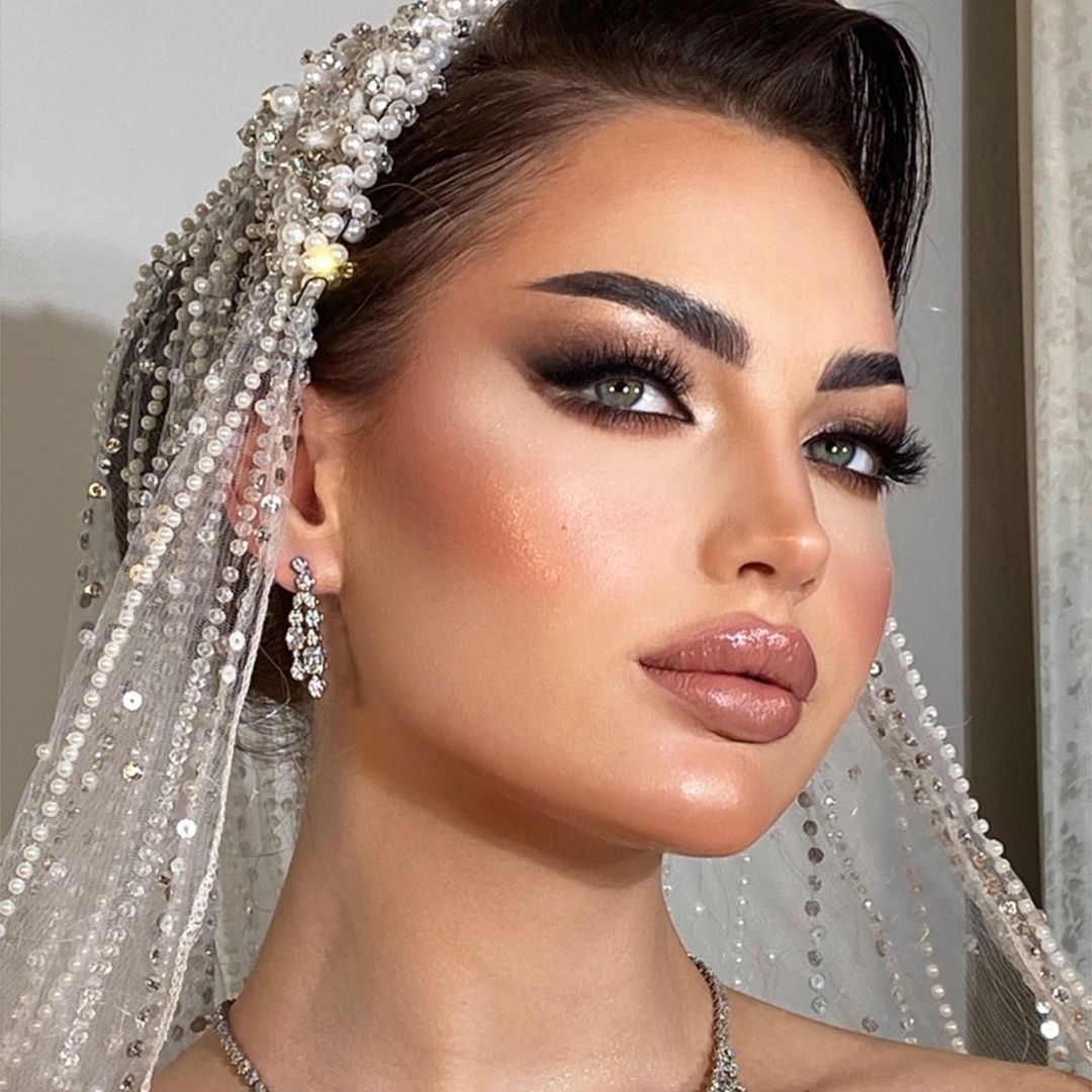 إيمان العزازي_ميكب أرتيست 💄