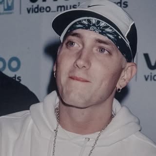 De uma fã do EMINEM💙