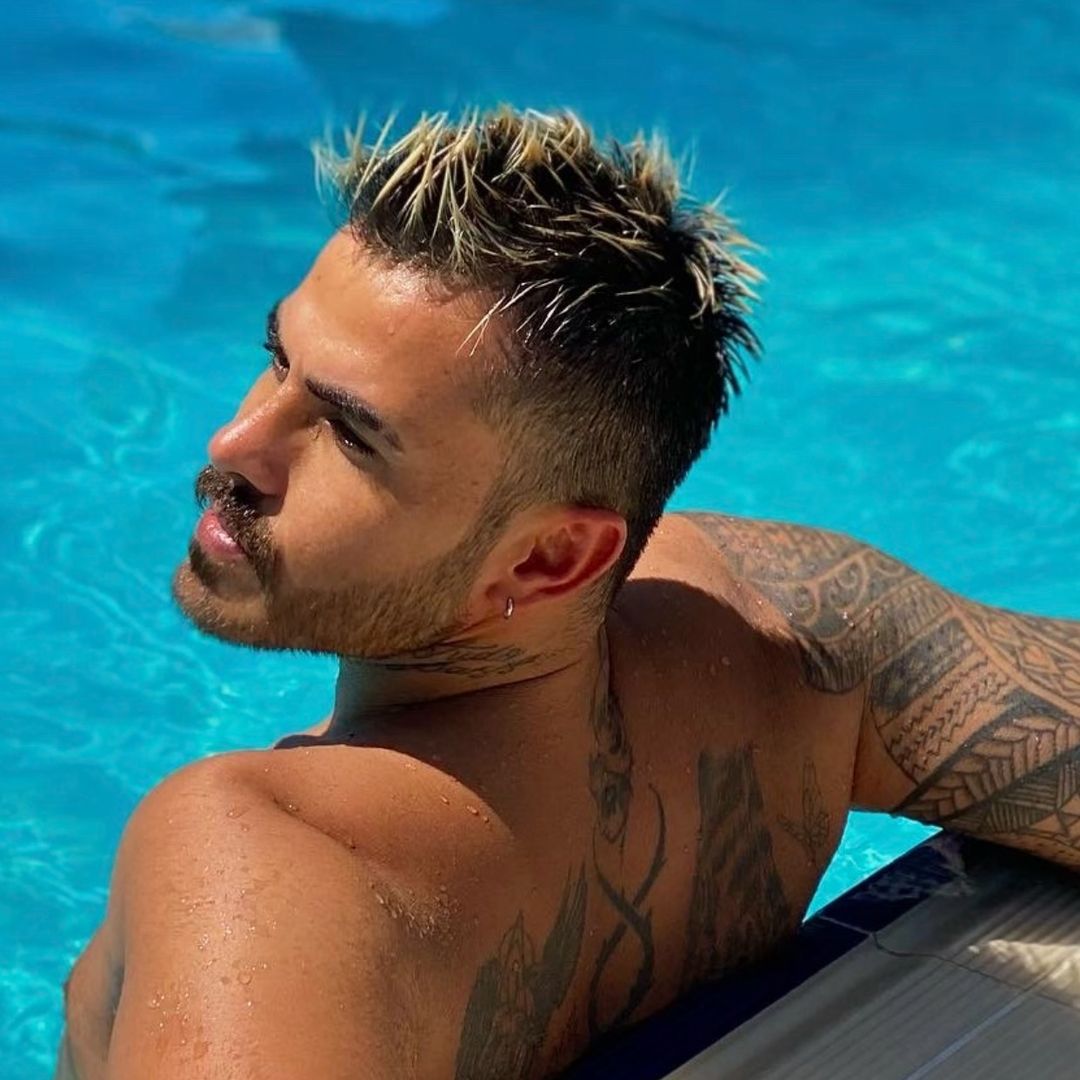 EᗰᖇE                      🕷️