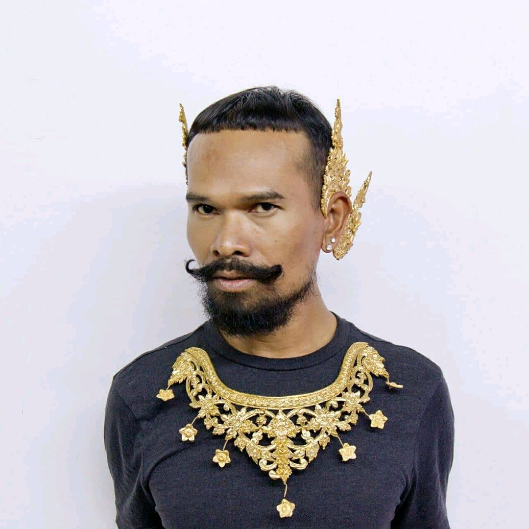 ឯម រៀម/Em Riem