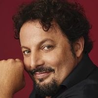 Enrico Brignano