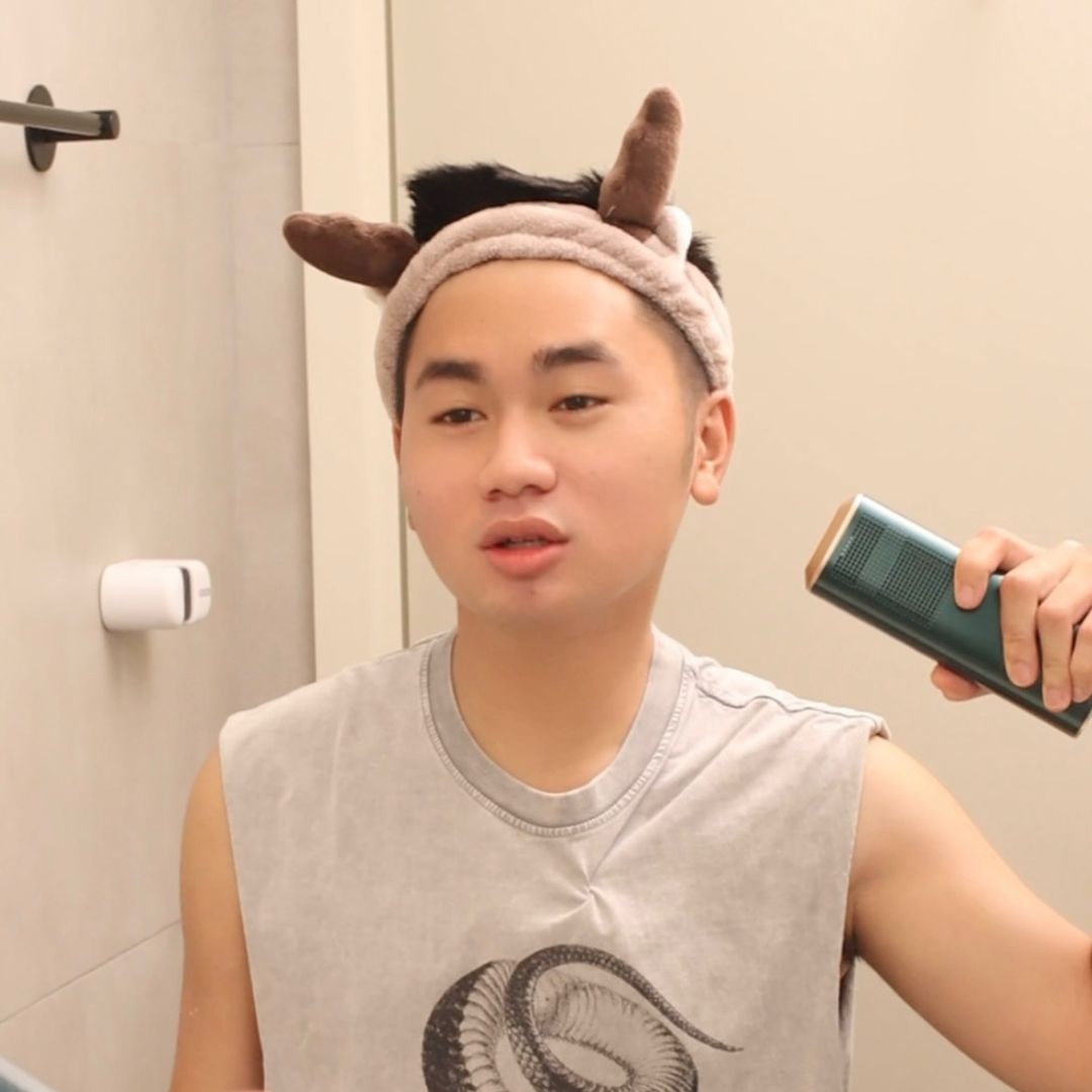 Én Sto Ry 🙂‍↔️