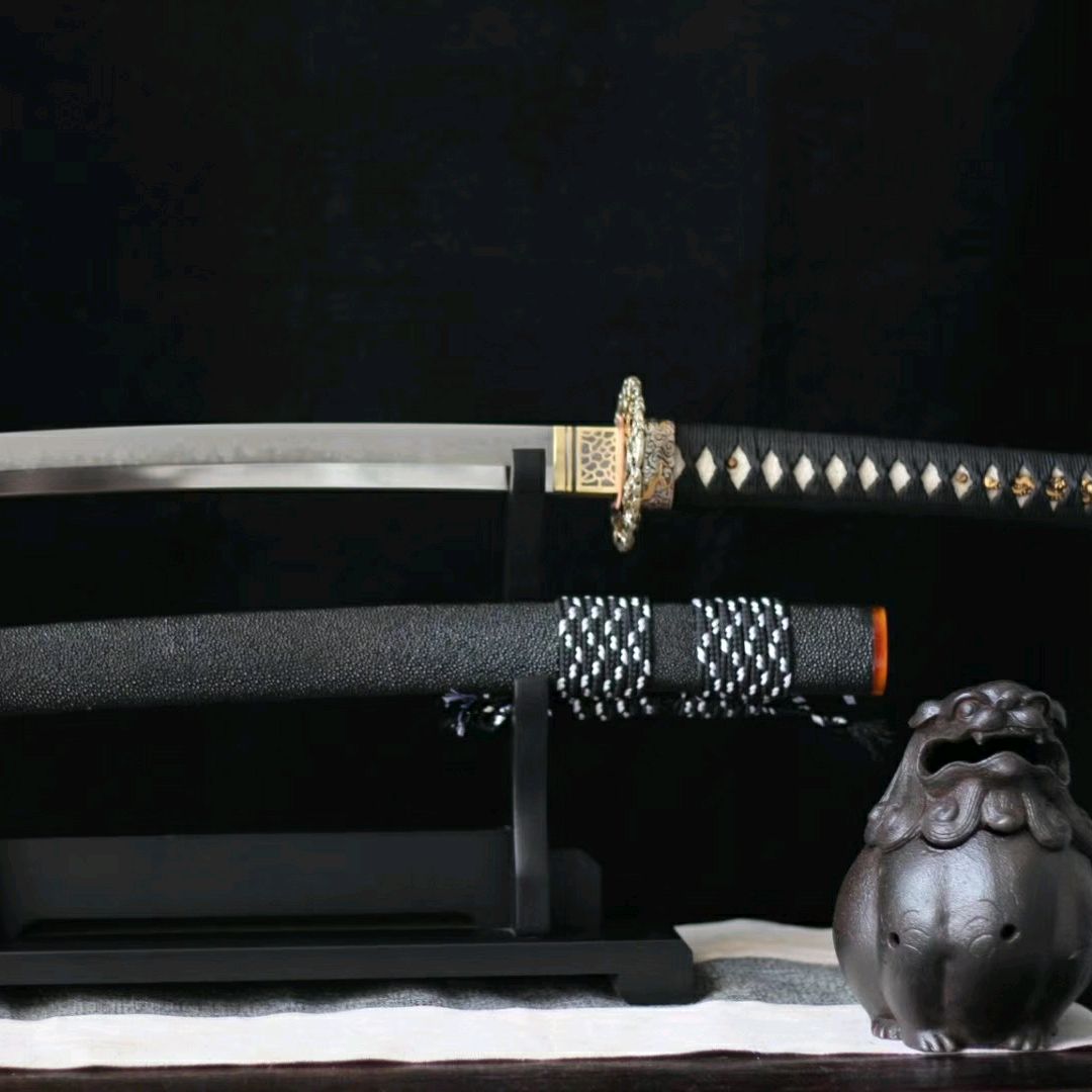Eroton Katana