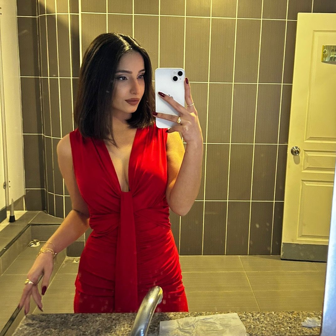 Esra Ongan