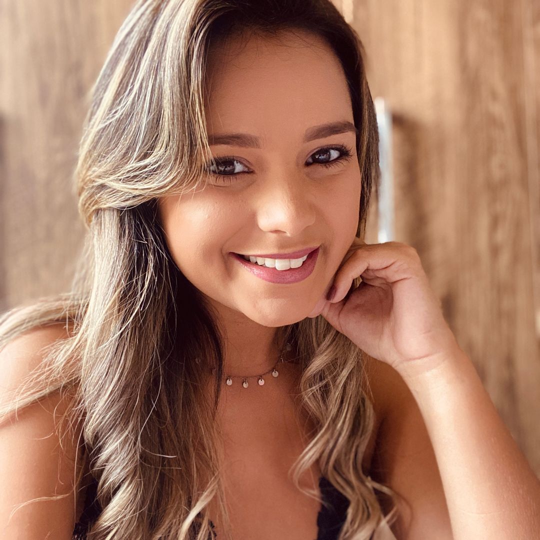 Livia Simões