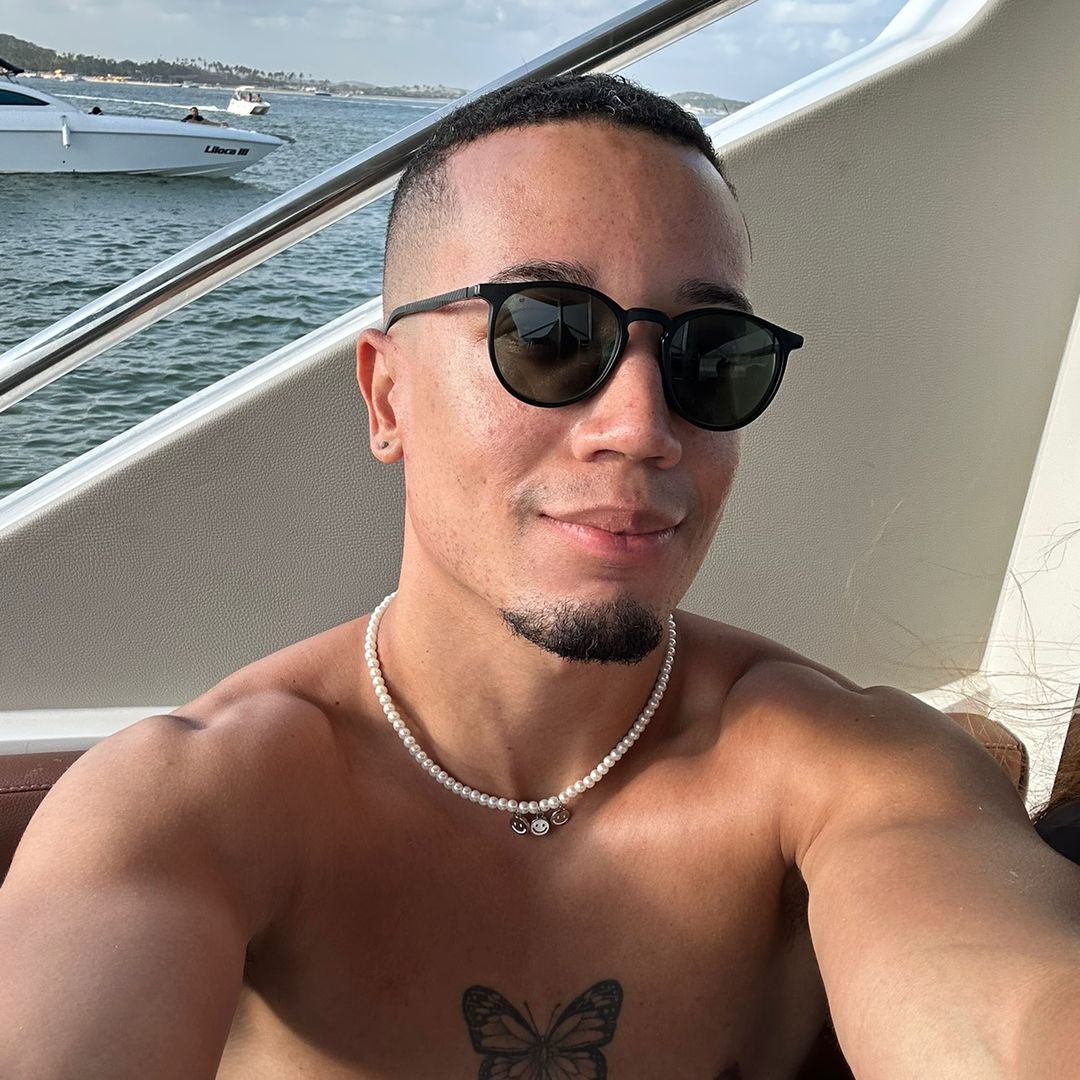 PC ( pequenos olhos ) 👀