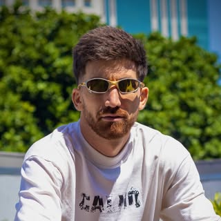 Pacote | Paulo Marques