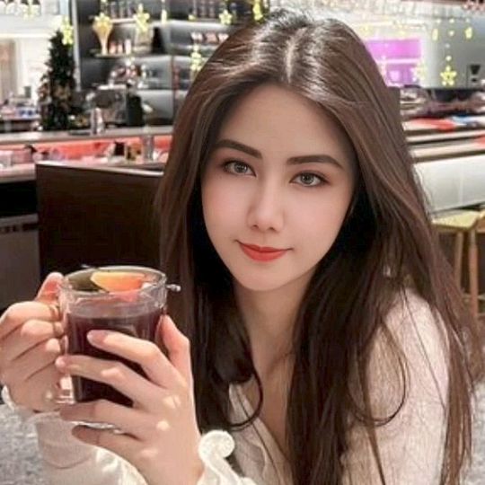 (｡♡‿♡｡)Queen 👸