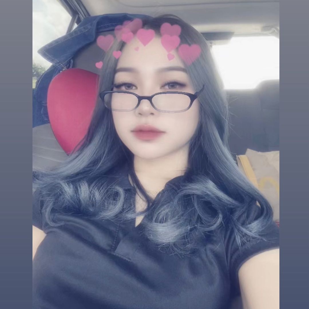 𝐈𝐭𝐬 𝐌𝐞 𝐄𝐲𝐤𝐞𝐞𝐧 🍑