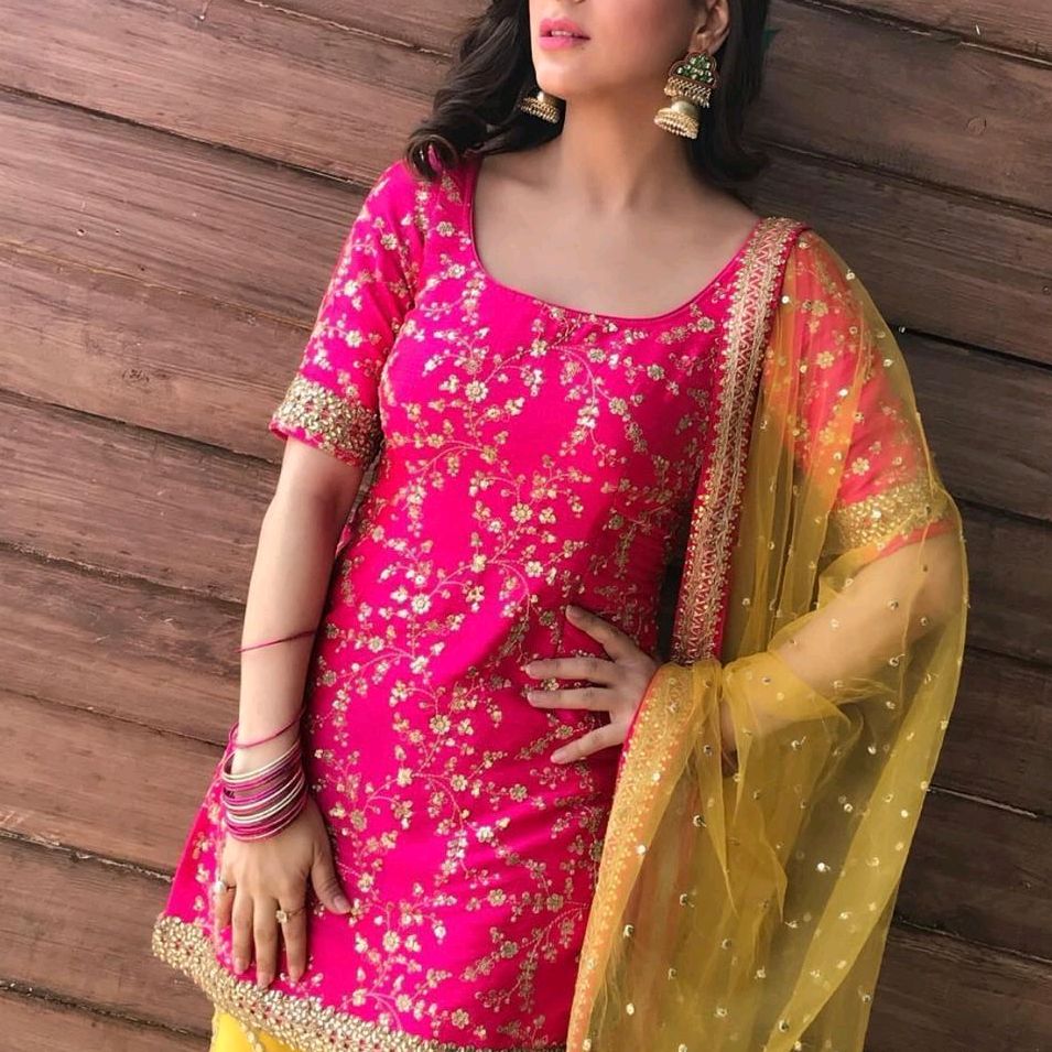 My self divya😍