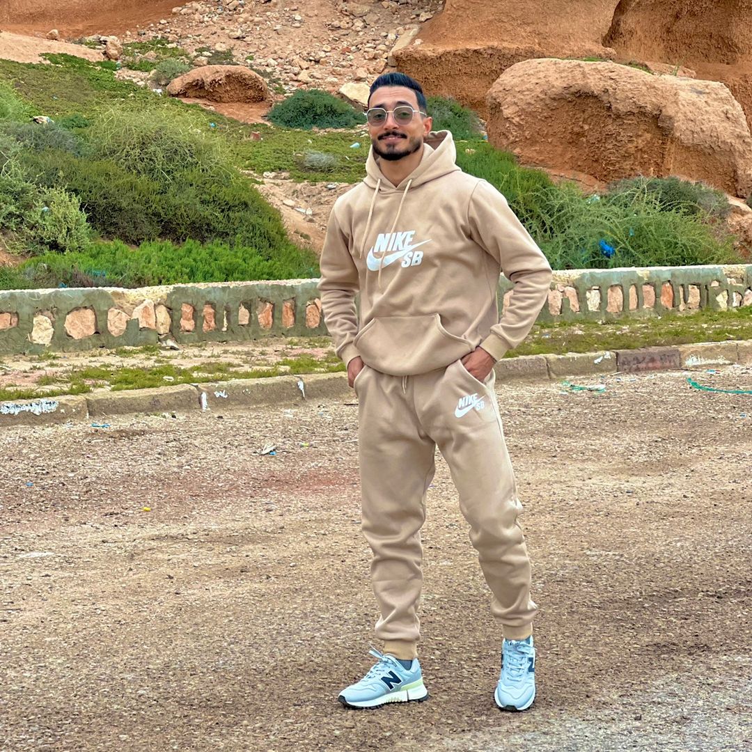 𝓕𝓮𝓽𝓱𝓲 𝓐𝔃𝓪𝔂𝔃𝓲 🇹🇳
