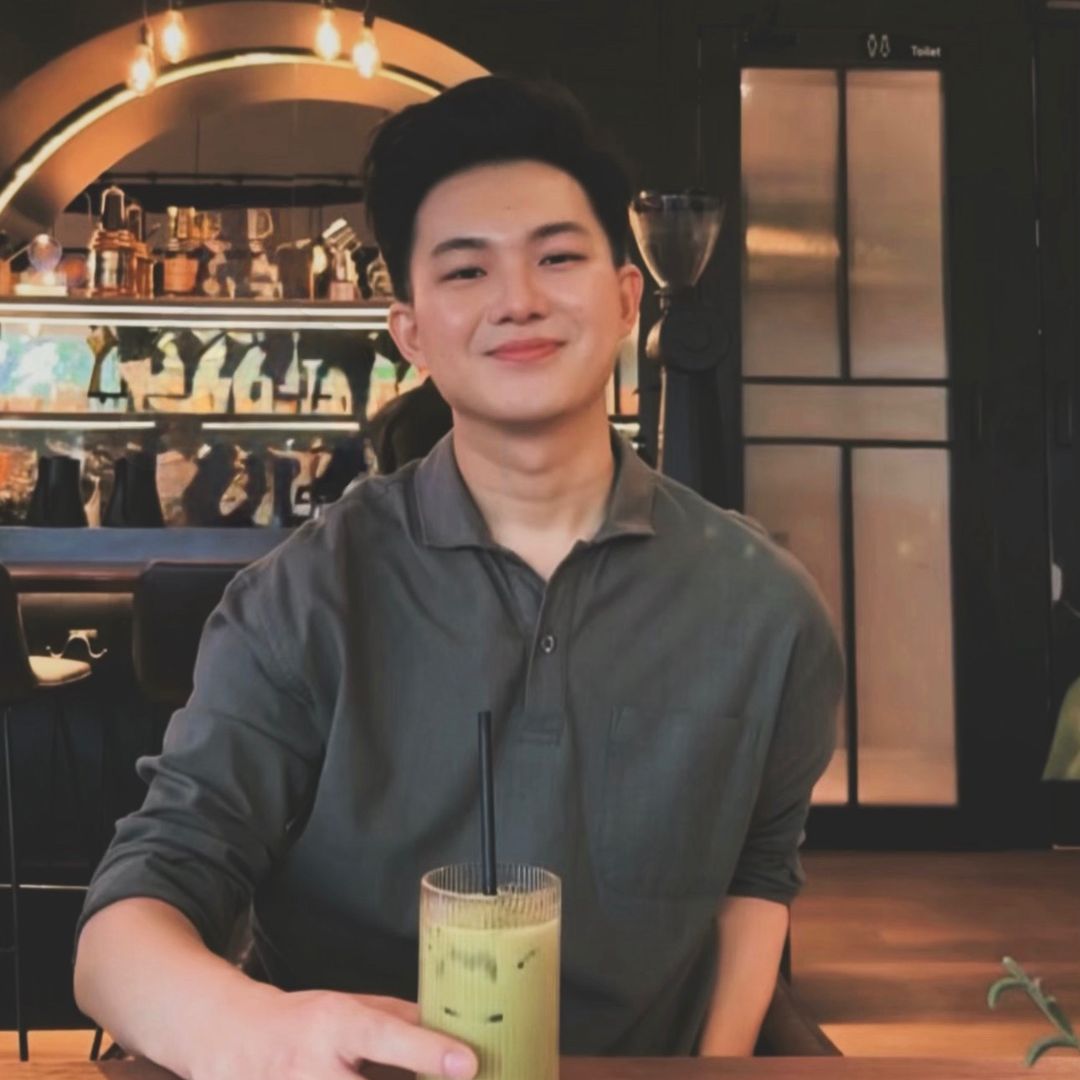 𝐅 𝐞 𝐥 𝐢 𝐗.