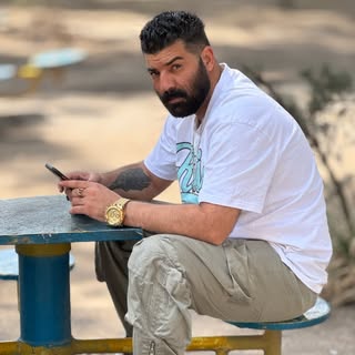 Feri Shaki | فری شاکی.