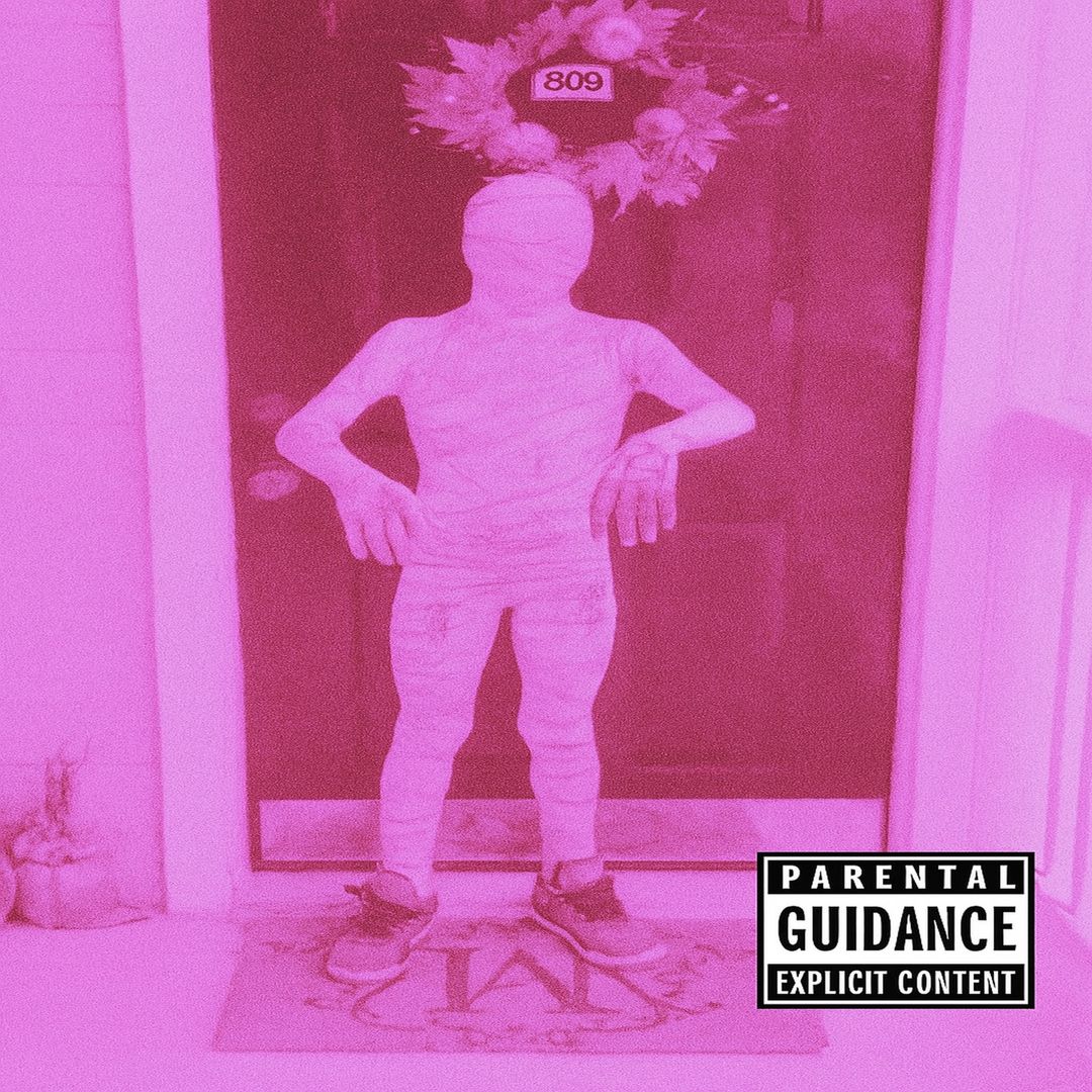 °