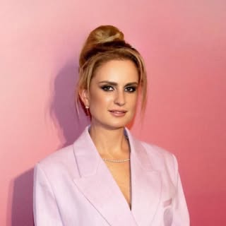 LIFE TRAVEL BEAUTY BUSINESS