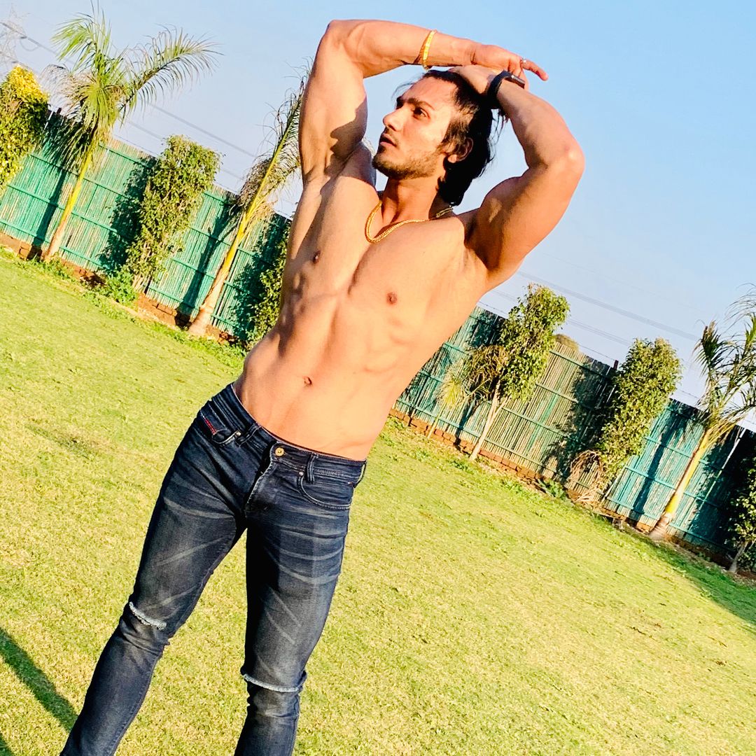 raoshab👑fitnsslover