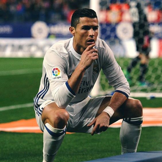 🤍BOS🤍                    CR7