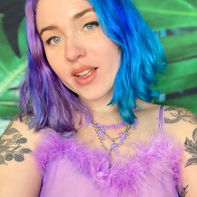 𝐒𝐀𝐆𝐄 𝐭𝐡𝐞 𝐒𝐈𝐙𝐄 𝐐𝐔𝐄𝐄𝐍 🌿🌺