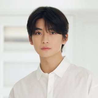 高橋文哉