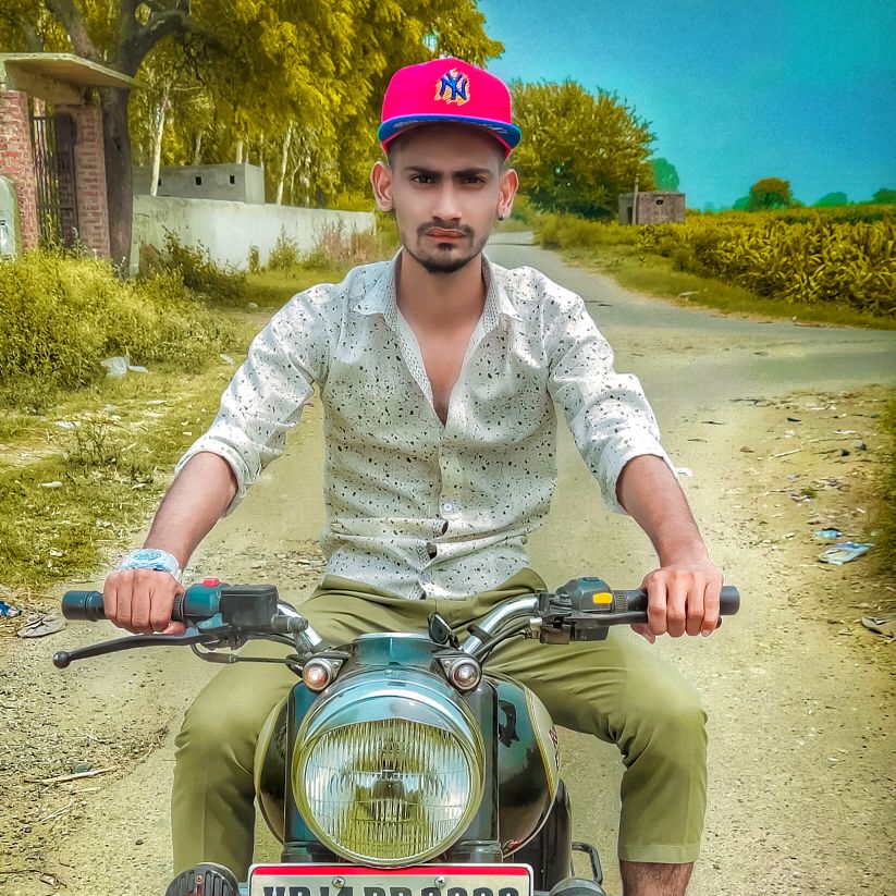 z.e.e.s.h.a.n.khan👑