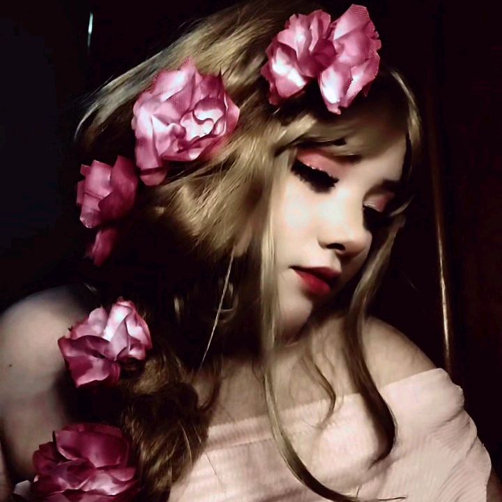 •𝒢𝓁𝑒𝓃𝒹𝒶•