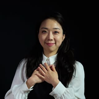 Gloria Jang