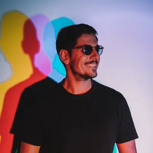 GoMoro - Travel Vlogger