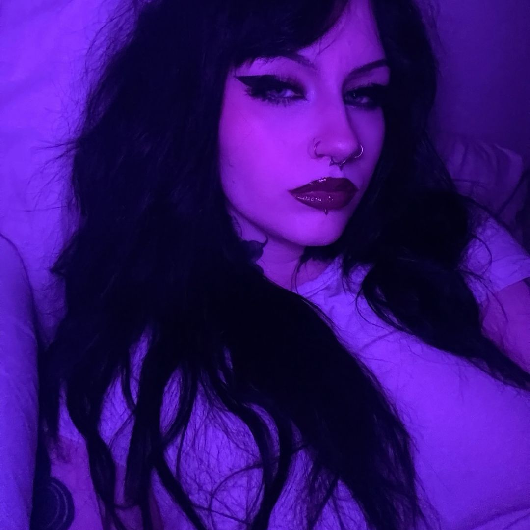 Elle 🖤