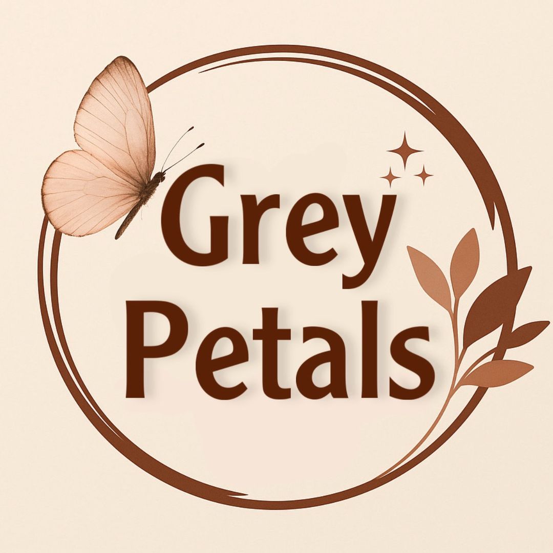Grey Petals 🍂