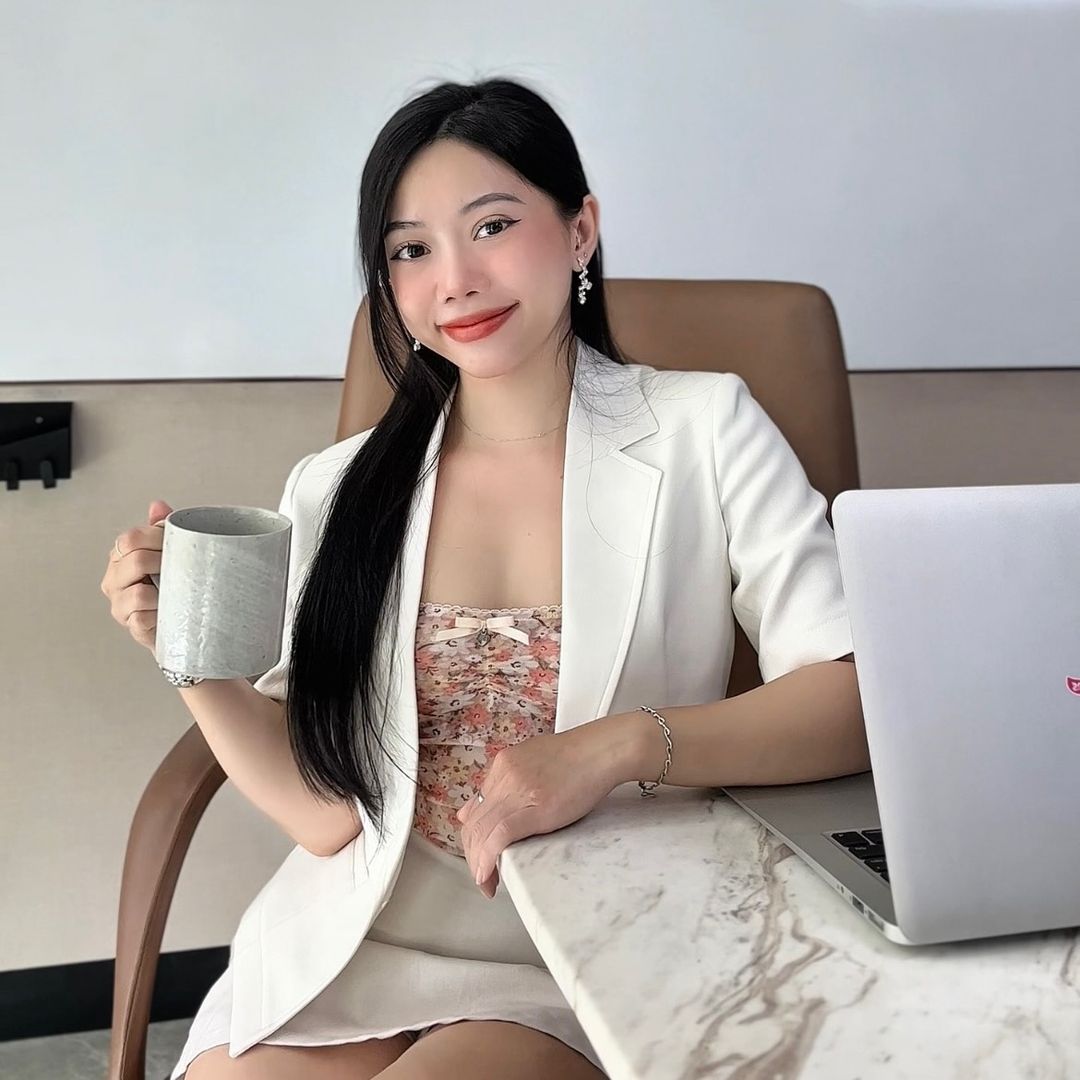 Hạ Hồng Duyên 1m50