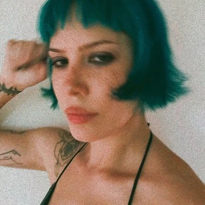 halsey 🌸