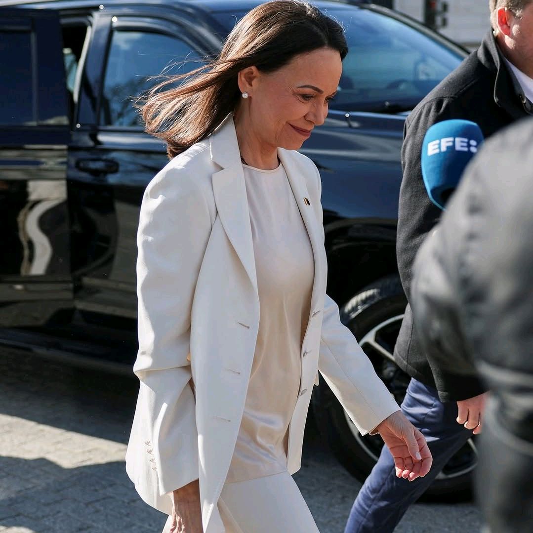 MCM • Edmundo González