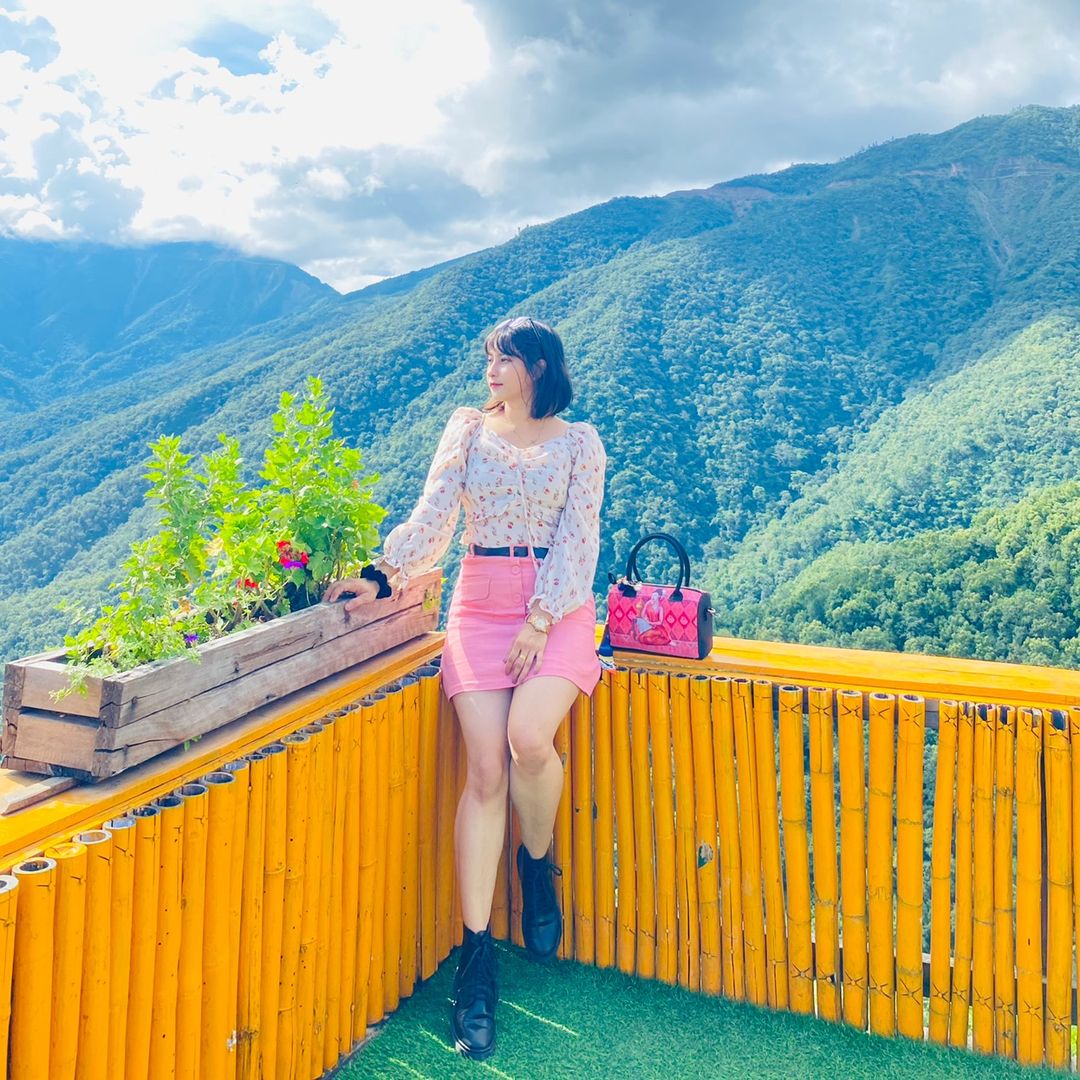 🦋HM🦋(ကလေးမြို့သူ)
