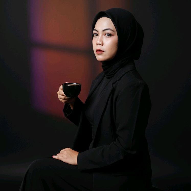 Henny_sari