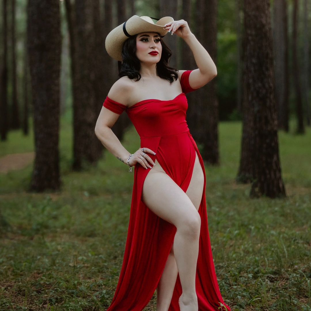 Hillarylacalentana 👸🏻