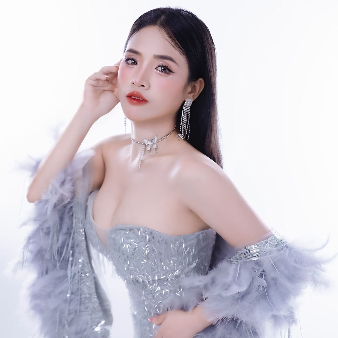 Hoài Thương Official