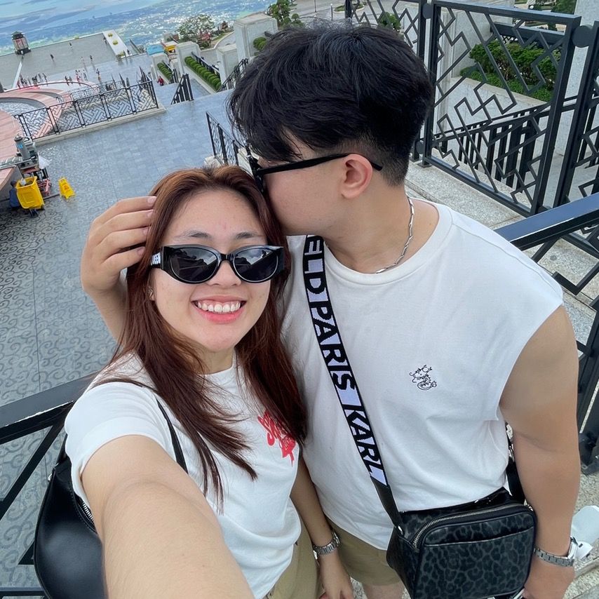 Hong & Hui