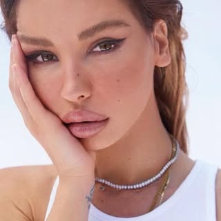 AURELA HOXHA