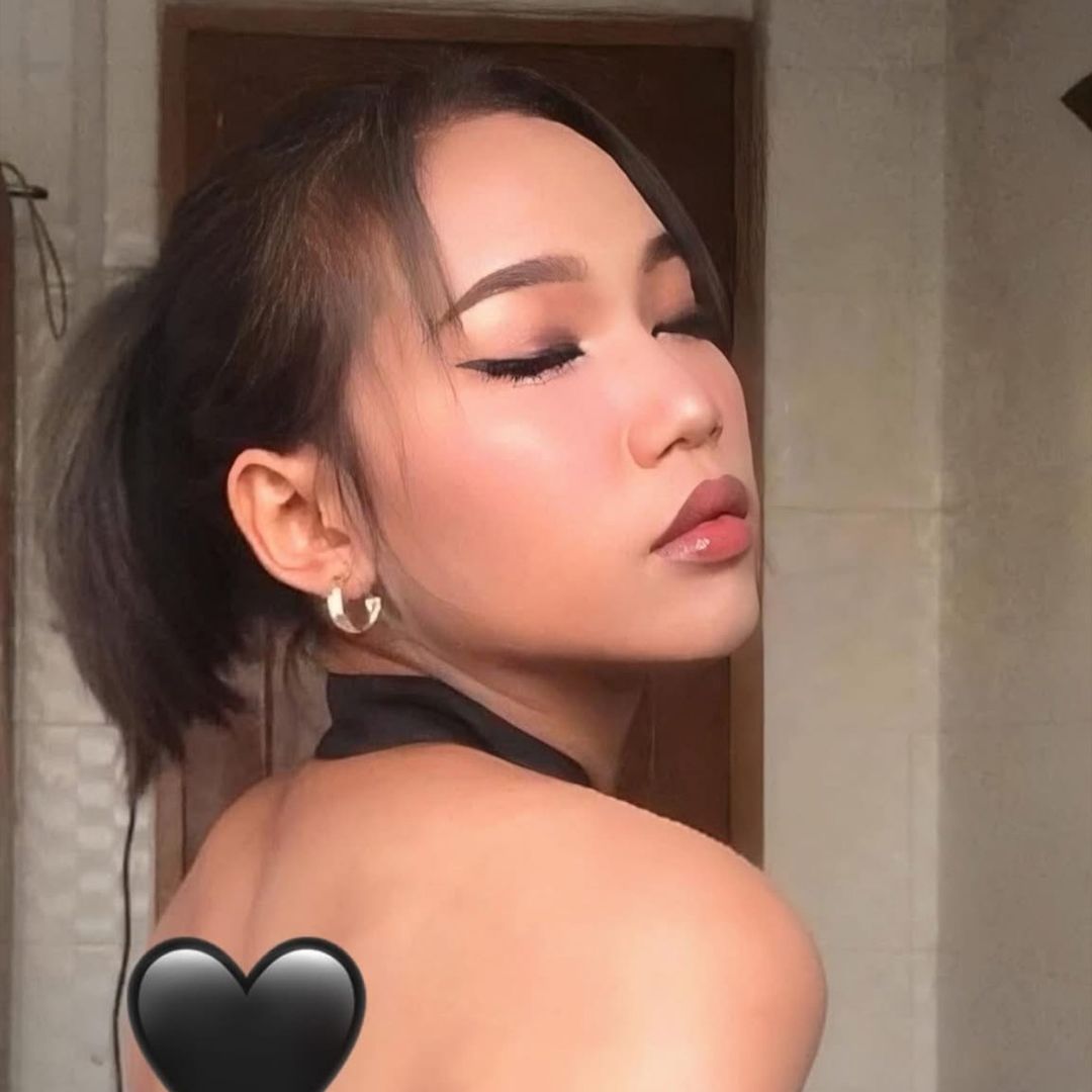MakeupArtist Htwe Ei Ko Ko🎨💄