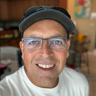 Victor Paredes | Digital Creator