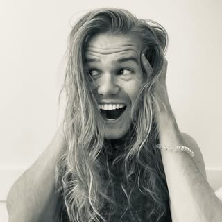 Luke Springer (iam.mrluke)