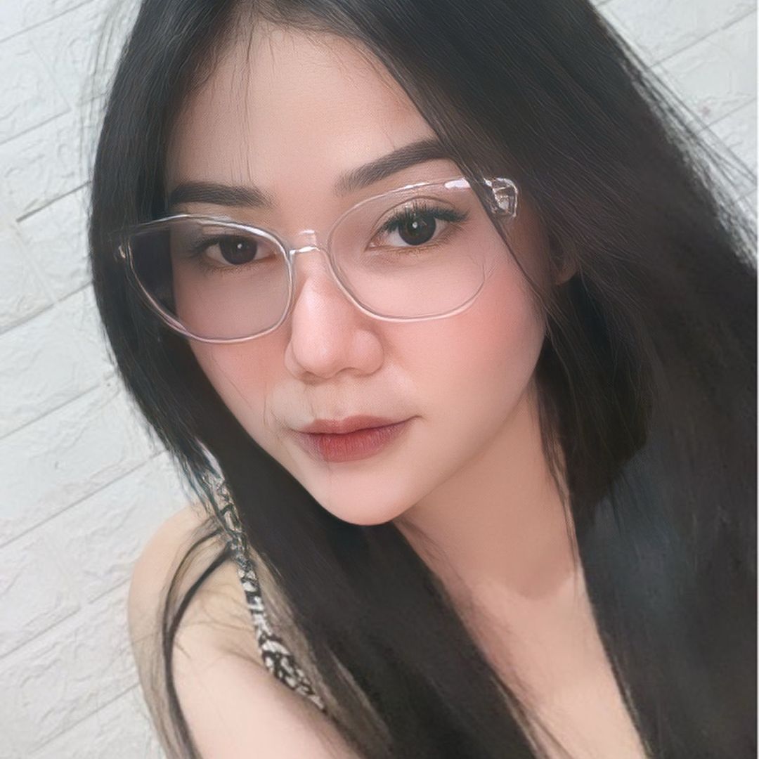 𝑨𝒏𝒏𝒊𝒔𝒂