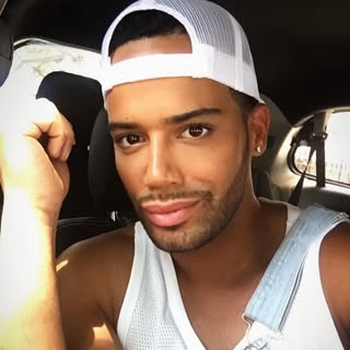 Jonathan Fernandez  |  Hair & Makeup Artist