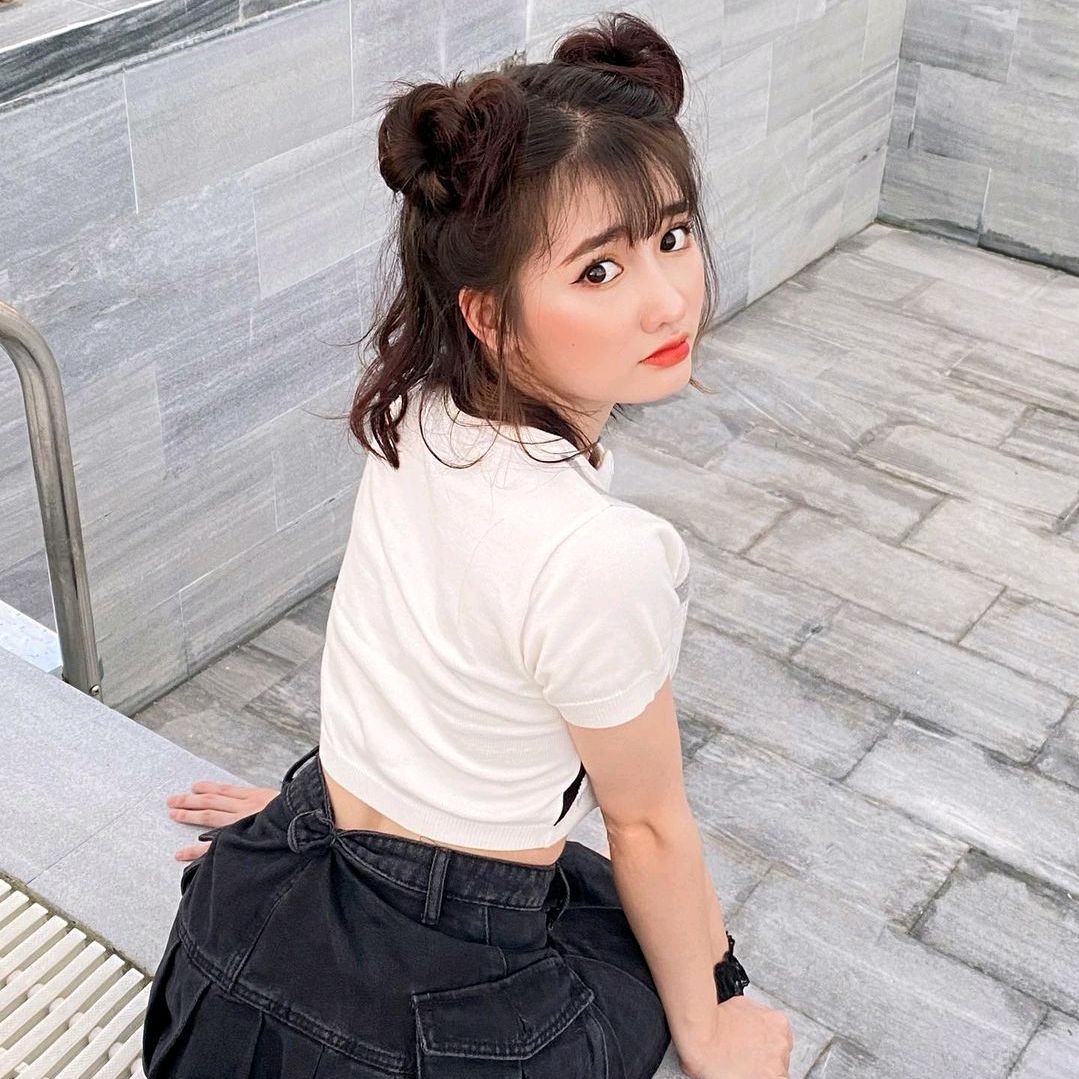 🌺 မိ ငယ် 🌺