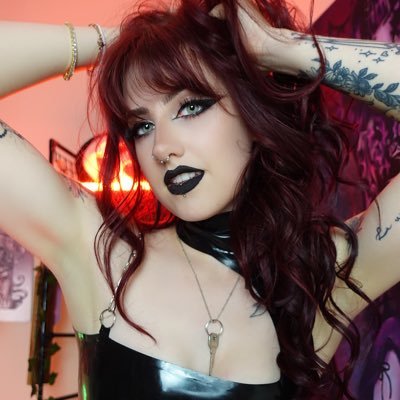 IVY FOX 🦊