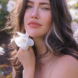 J A C Q U E L I N E   W O O D